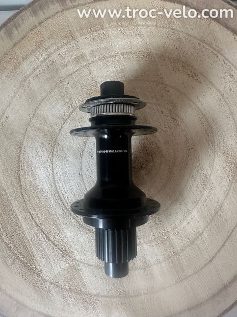 Moyeu arrière Shimano MT410 - 3