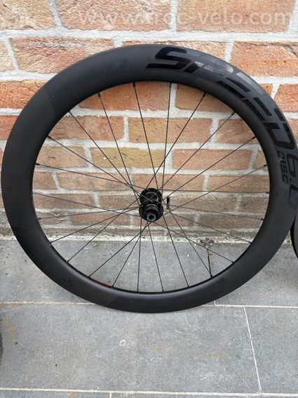 Paire de roues carbone Veltec 60 mm Disc – Excellent état – 800 € - 2