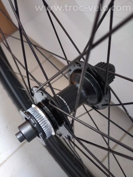 Paire de roues VTT Syncros 29" – Shimano Micro Spline – Pneus Michelin – Quasi neuves - 4