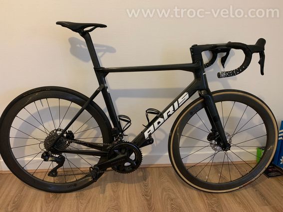 Vélo de route Adris Le Performance