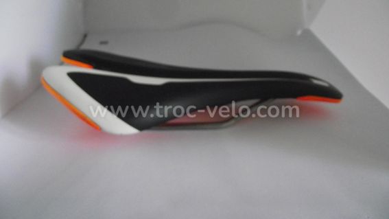 FRECCIA D’ORO VINTAGE ANCIEN SELLE VELO COURSE