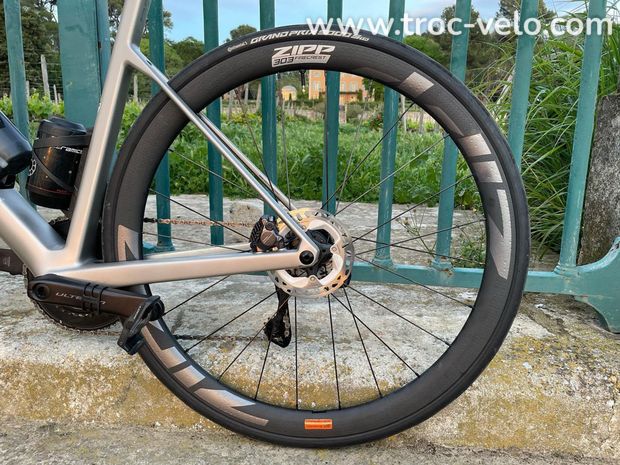 ZIPP 303 Firecrest Disc roues carbone 40mm disque pneu tubeless 2024 - 2