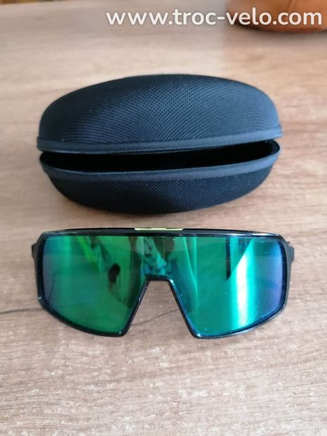 Oakley Sutro noir - 1