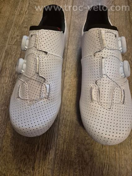 chaussures vélo route neuves EKOI Racing C12 FULL CARBON Taille 40