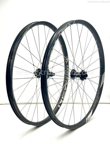 Newmen Advanced sl x.a.30 moyeux carbon-ti