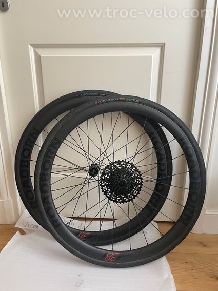Paire de roues carbone Roadborn R38 Pro