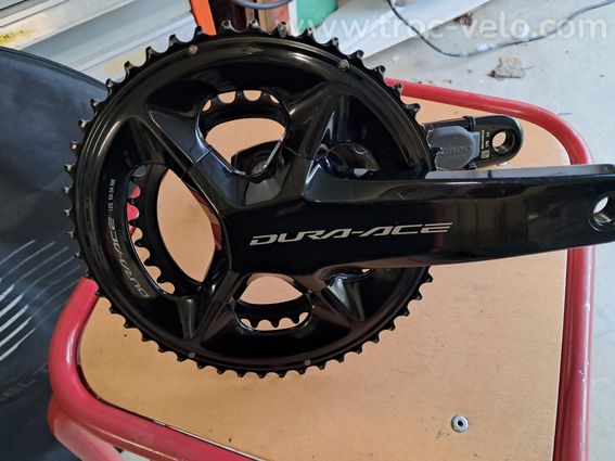 Pedalier dura ace 12v