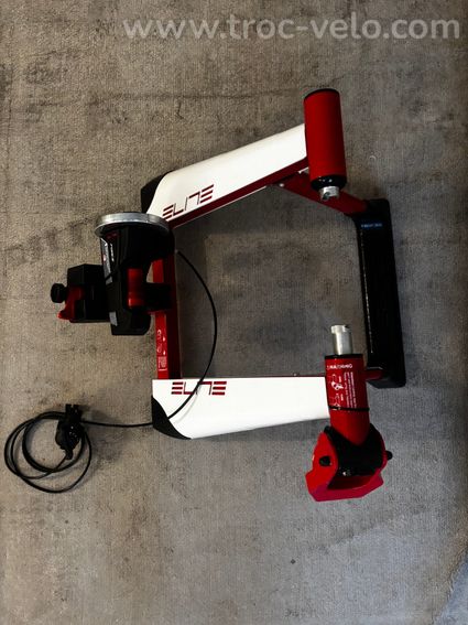 Home trainer ELITE Novo Force (8 niveaux de résistance)