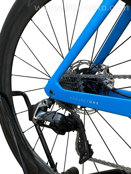 Trek Madone SLR 9 Disc eTap P1 Carbon Vélo de Route Sram Red AXS 2020 - 11