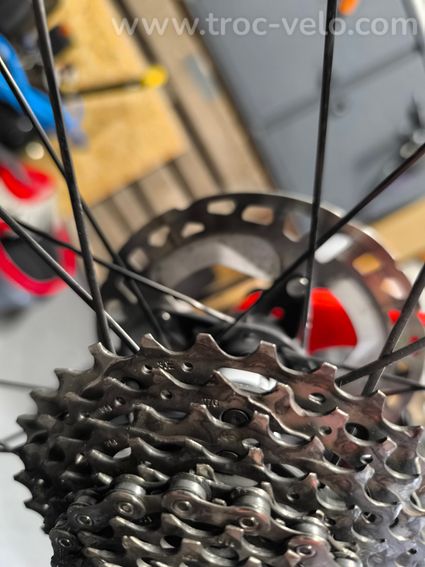 Vélo route Pinarello Prince 2023 DI2 Ultegra full carbon taille M - 4