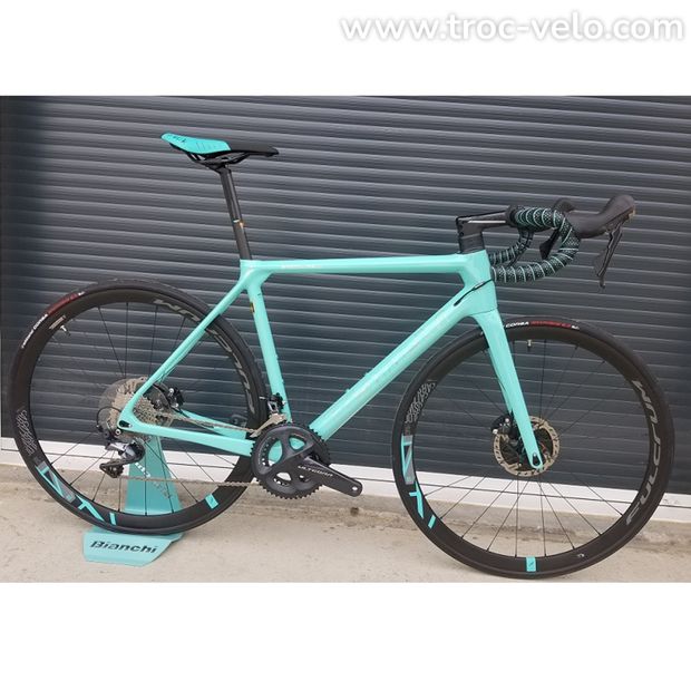 Vélo carbone SPECIALISSIMA DISC ULTEGRA 11V BIANCHI - 1