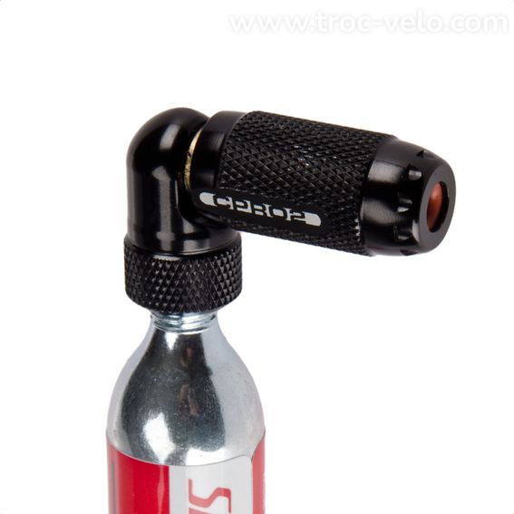 Percuteur de cartouche de CO2 léger et compact, à débit réglable. - 2