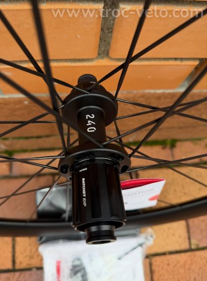 Roues DT suisse ARC 1400 DICUT - 2