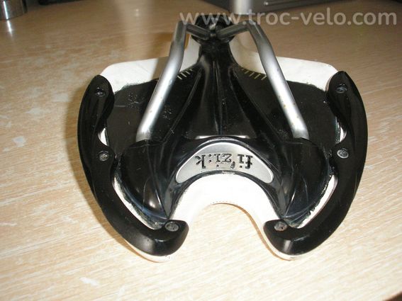 Selle Fi'zi:k - 3
