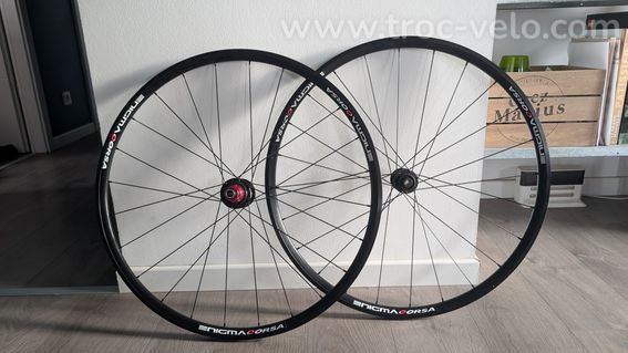 Paire de roues Enigma Corsa