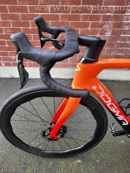 Pinarello dogma F ineos grenadiers 2025 - 2