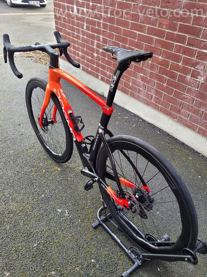 Pinarello dogma F ineos grenadiers 2025 - 7
