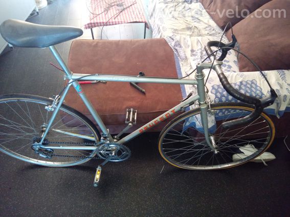 VIEUX vélo - 2