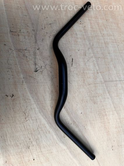 cintre alu noir