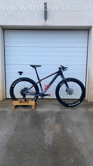 Canyon Dude CF 8 2021