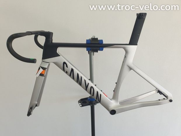 Canyon Aeroad CF SLX 7 Disc  - 1