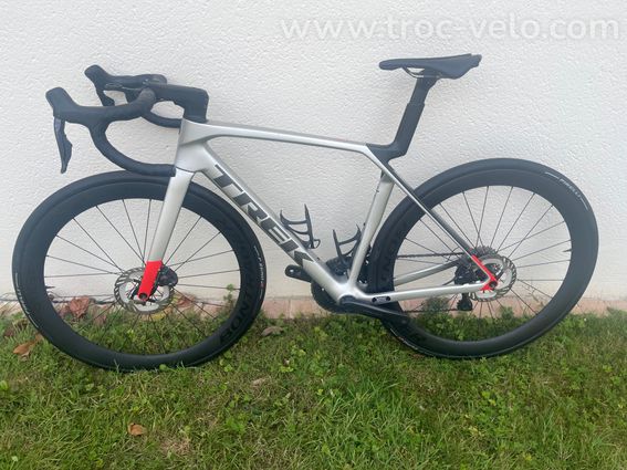 Trek Madone SL7 Gen 8 - 2