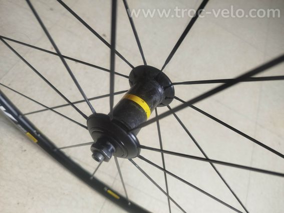 Roue avant mavic  - 2