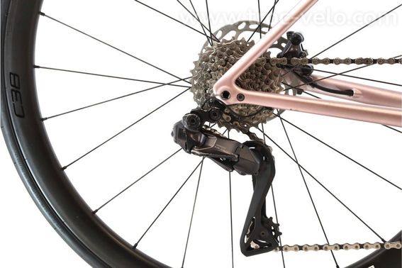 Produit Reconditionne    Specialized Tarmac Sl8 Expert Di2 12v    Rose   Velo De Route   Tres Bon Etat - 3