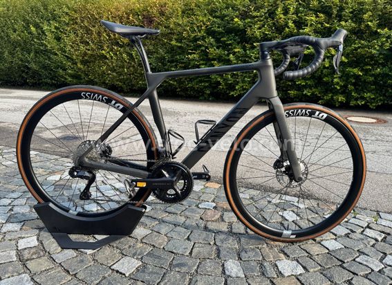 Canyon Endurance CF SLX 8 Di2 Aero