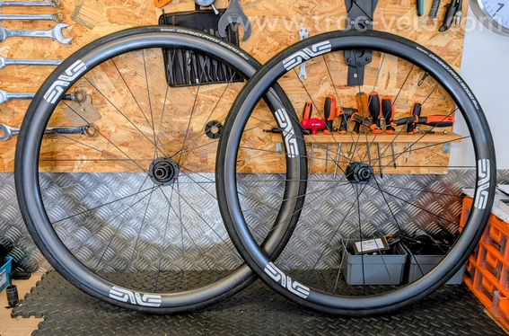 đROUES ENVE SES 2.3 INNERDRIVE 28/32mm DBđ