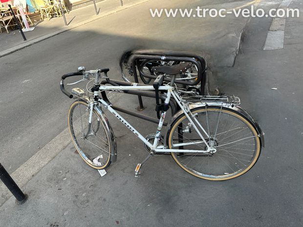 Vélo Peugeot Vintage - 1