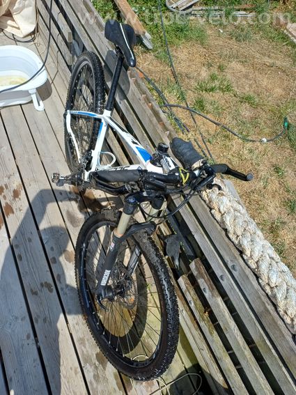 VTT Lapierre ProRace 327 - 4