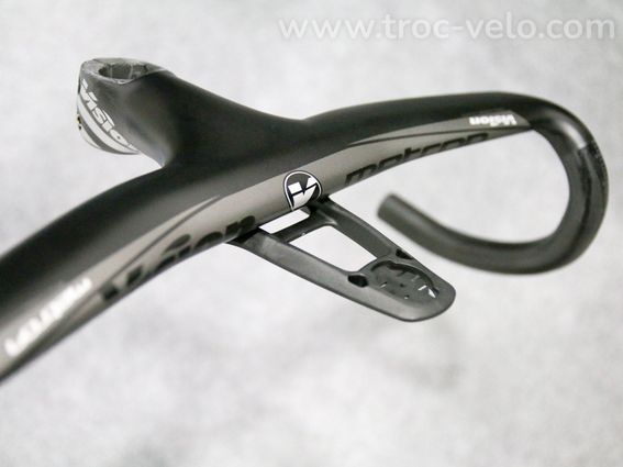 Support de Compteur Garmin pour Cintre VISION METRON 5D. - 2