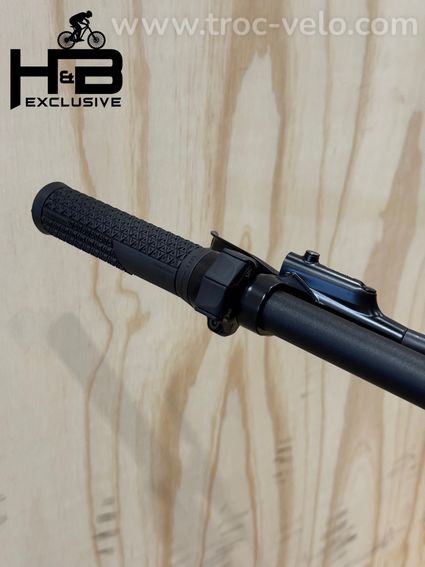 Focus Sam² 6.7 VTT électrique Sram NX 2019 - 6