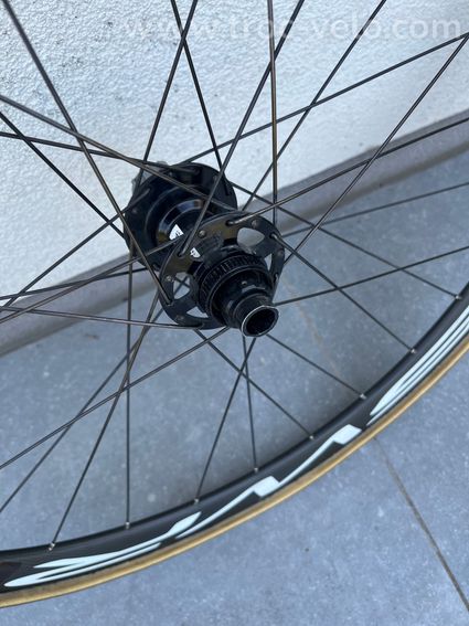 Roue carbone boyau  - 5