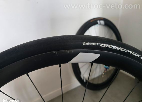 PAIRE DE ROUES CARBONE ROUTE – 1180 g LA PAIRE – XDR- TUBELESS - 3