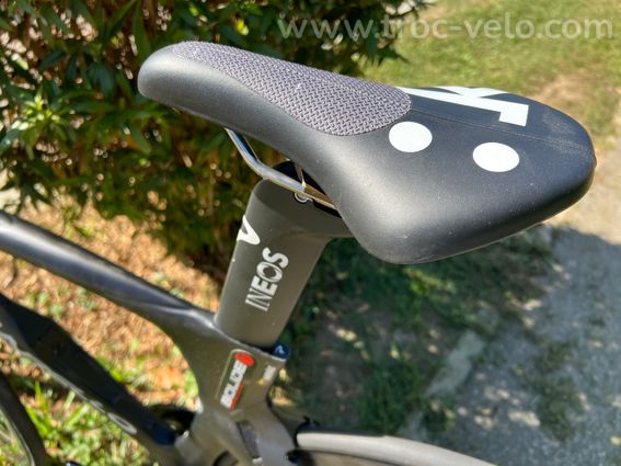 Pinarello Bolide Team Ineos Narvaez taille 450 - 12