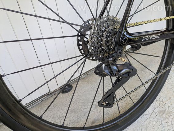 Megamo Raise 03 Carbone – Taille M – Ultegra Di2 – Roues Mavic Cosmic SLR 32 - 7