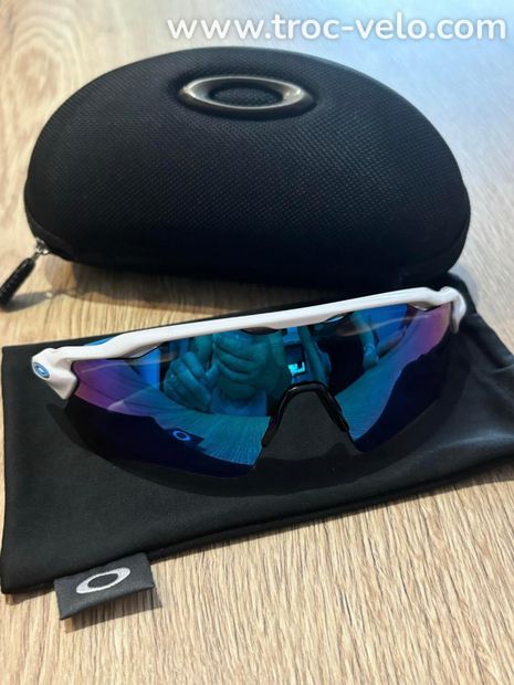 Prix choc Oakley Radar - 1