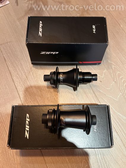 ZIPP 454 carbone NSW Disc Tubeless Neuves - 9