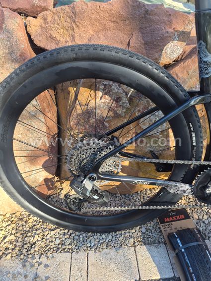 BERRIA NAIÏ GRAVEL RACE M/55 – 7,8KG – SRAM RED QUARQ – VISION SC45 – 1200KM - 6