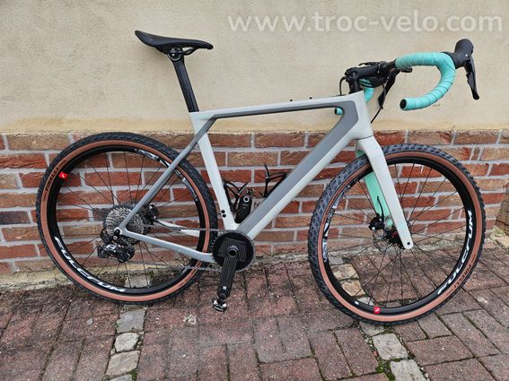 Gravel 3t exploro team Bmw - 4