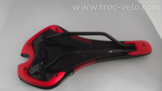 SELLE ORBEA ROUTE ET BIDON ELITE NEUFS! - 5