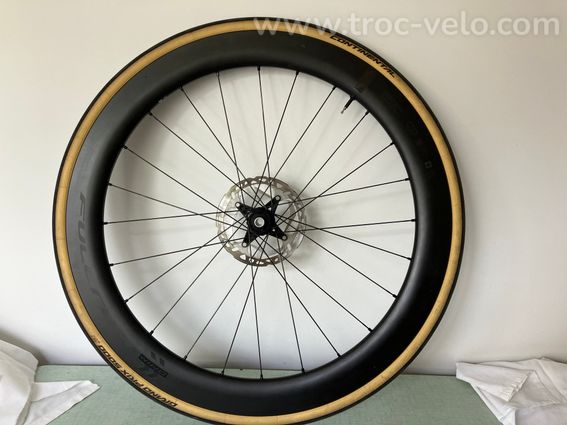 Paire de roues carbone Fulcrum Wind 57 700 - 2024 - excellent état - - 3