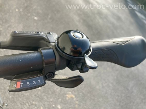 Vélo électrique vtc giant 700c - 7