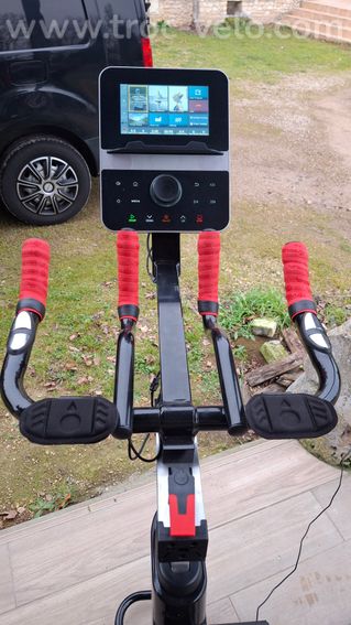 Vélo de biking connecté SPORTSTECH ST600 – Très bon état – Peu servi - 4
