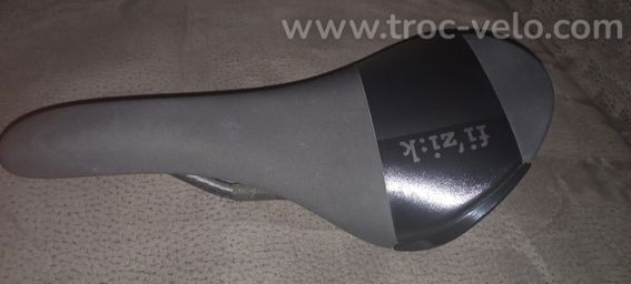 selle fizik aliante R1
