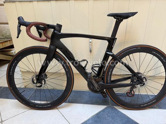 Vélo de Route PINARELLO DOGMA F BOB Black On Black T53