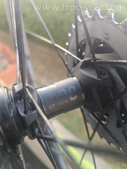 PAIRE DE ROUES CARBONE 50/65 mm - DT SWISS 180 - XDR - 1530 g - 3