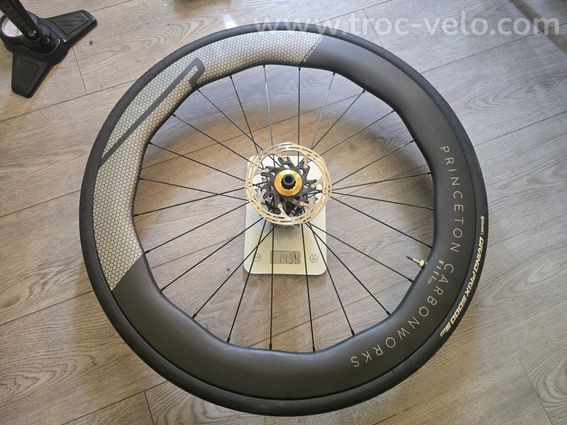 PAIRE DE ROUES CARBONE 50/65 mm - DT SWISS 180 - XDR - 1530 g - 6